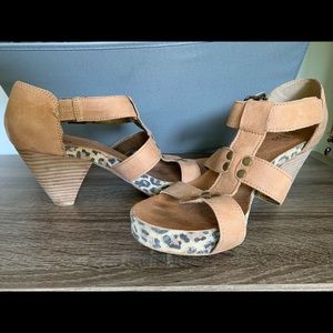 Women’s Heels 8-1/2